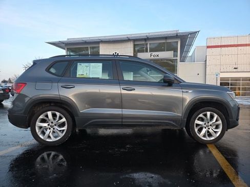 Used 2023 Volkswagen Taos S image 8