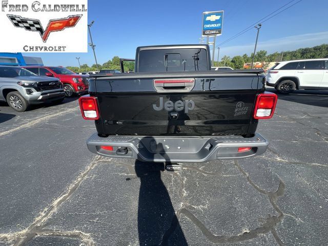 Used 2023 Jeep Gladiator Sport AWD/4WD image 37