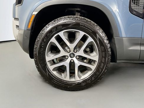 Certified 2025 Land Rover Defender 110 S AWD/4WD image 33