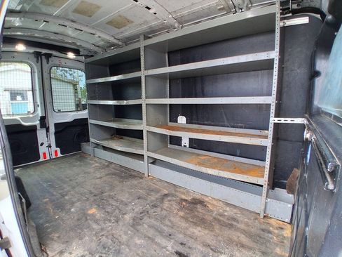 Used 2019 Ford Transit 250 148 Medium Roof RWD image 17