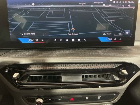 New 2026 BMW 330i Sedan w/ Convenience Package image 11