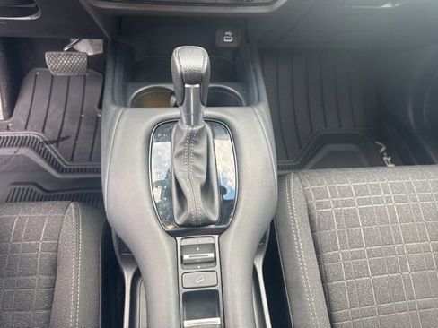 Used 2023 Honda HR-V LX image 21