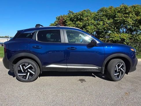 New 2026 Nissan Kicks SV w/ SV Premium Package image 21