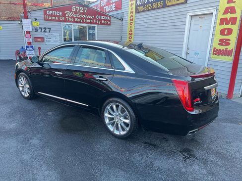 Used 2013 Cadillac XTS Luxury image 8