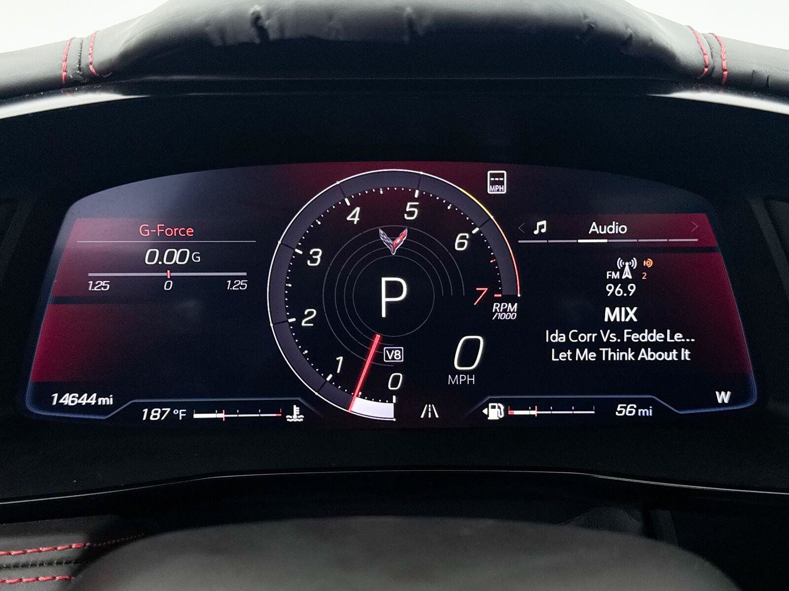 Used 2021 Chevrolet Corvette Stingray Premium Cpe w/ Z51 Performance Package RWD image 39