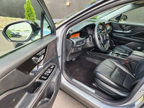 Used 2022 Lincoln Corsair Reserve w/ Elements Package image 26