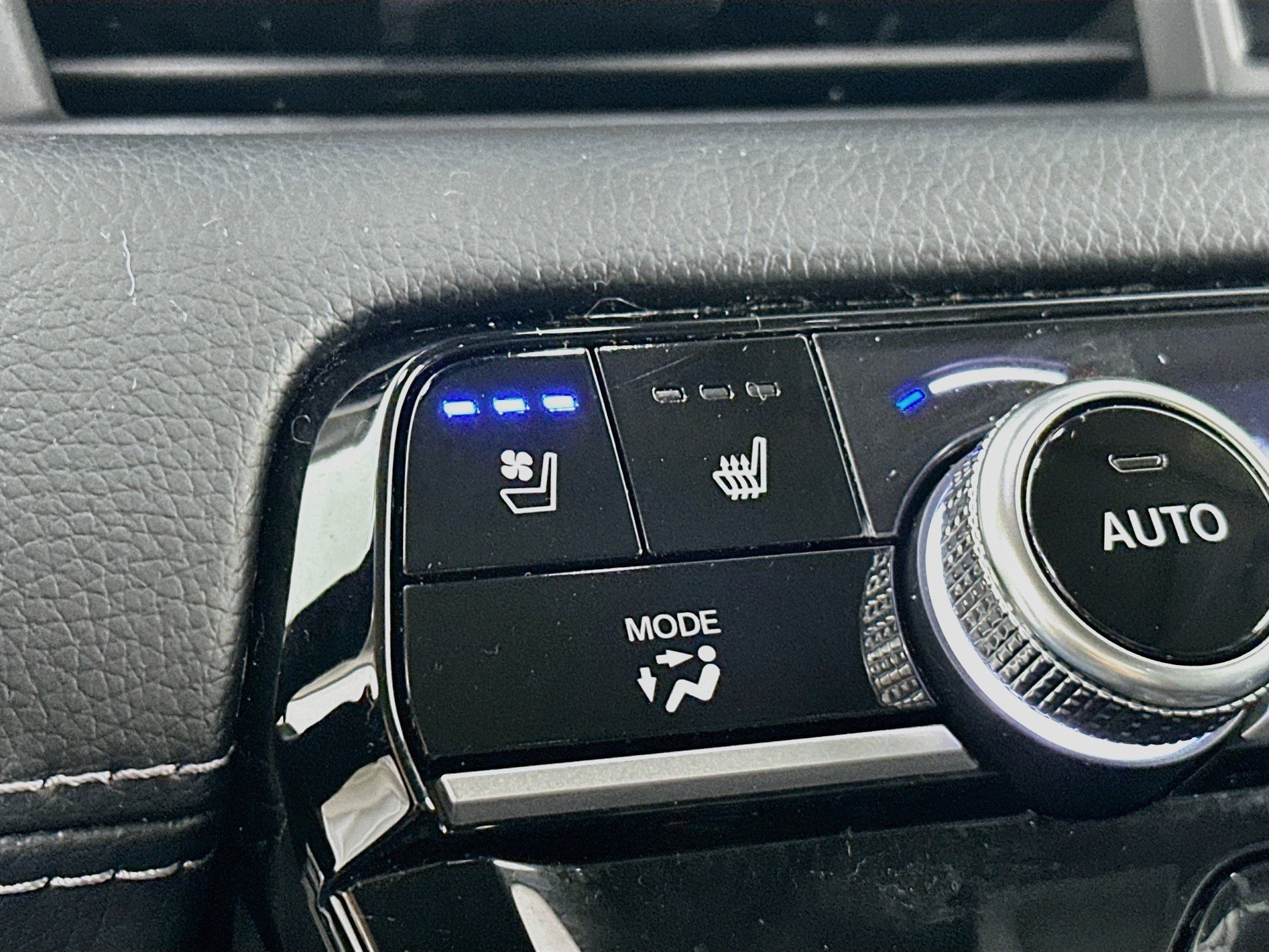 Used 2023 Honda Pilot Elite image 21