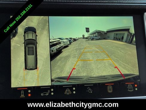 Used 2024 GMC Yukon XL Denali Ultimate AWD/4WD image 33
