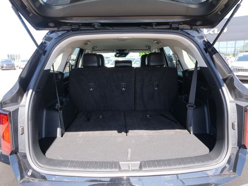 Certified 2024 Kia Sorento S image 14