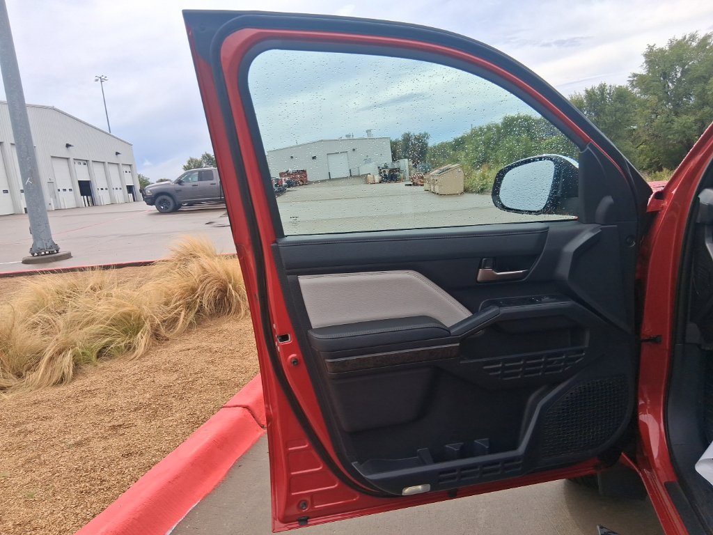 Used 2026 Toyota Tacoma Limited AWD/4WD image 9