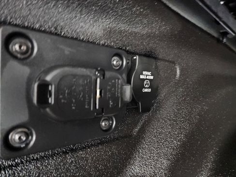 Used 2022 RAM 2500 Big Horn w/ Level C Equiment Group image 29