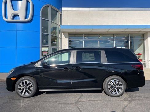 New 2026 Honda Odyssey EX-L image 2