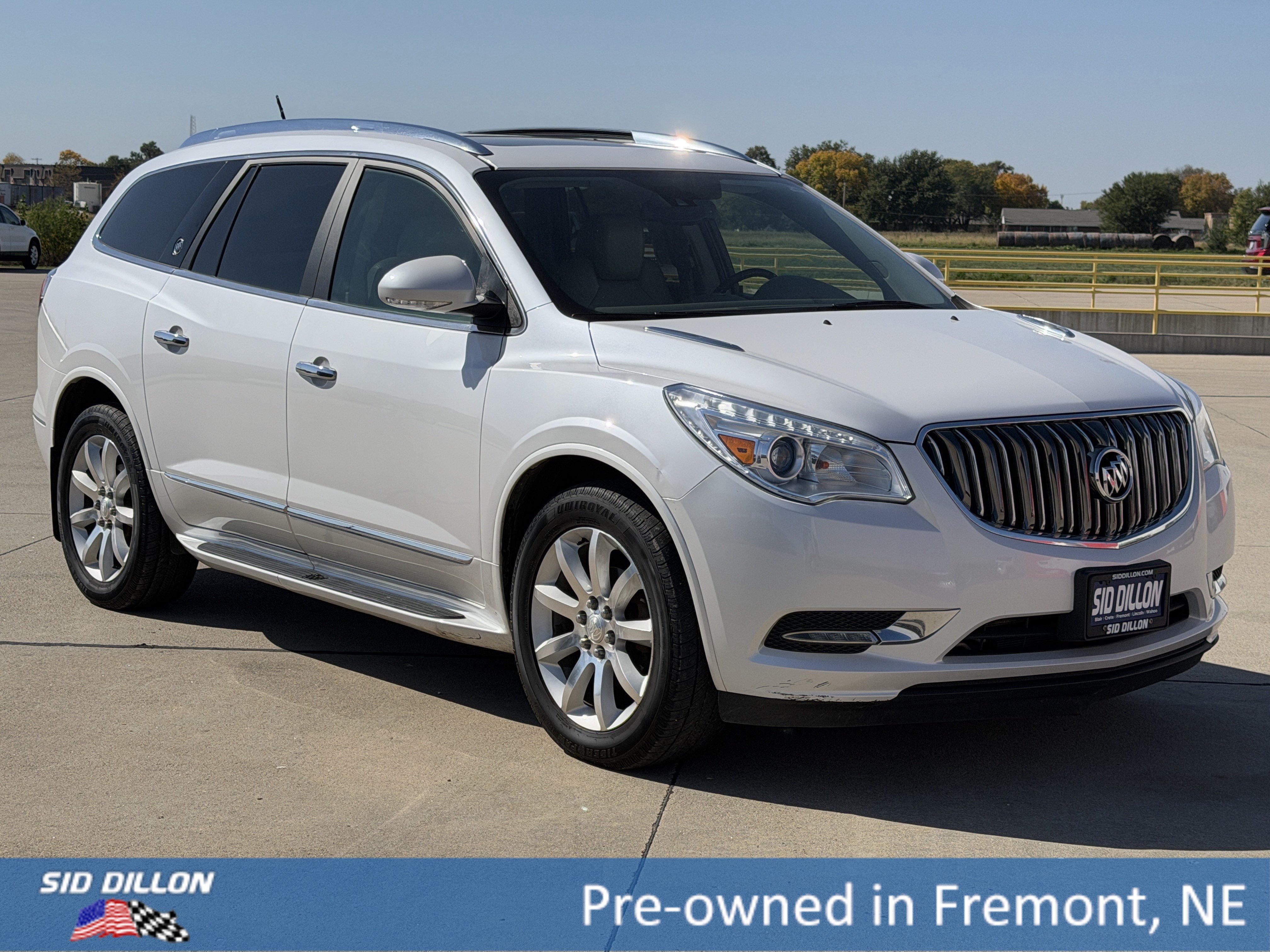Used 2016 Buick Enclave Premium w/ Experience Buick Package AWD/4WD image 2