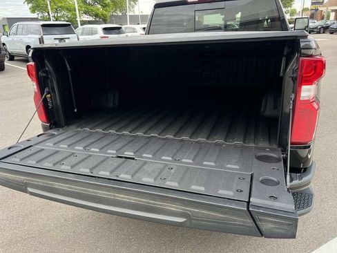 Used 2025 Chevrolet Silverado 1500 High Country w/ High Country Premium Package AWD/4WD image 10