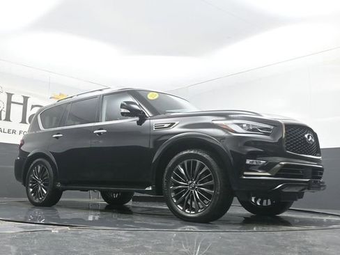 Used 2021 INFINITI QX80 Premium Select w/ Cargo Package image 2