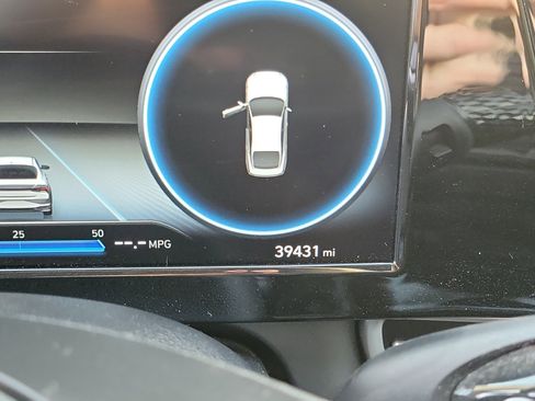 Certified 2022 Hyundai Elantra SEL w/ Convenience + Premium Package image 10