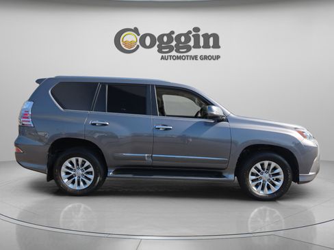Used 2018 Lexus GX 460 Premium w/ Premium Package image 6