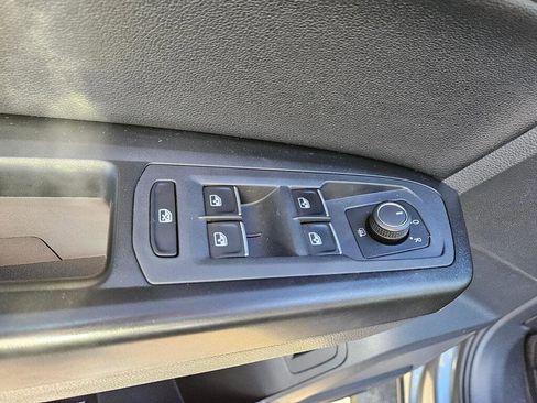 Used 2018 Volkswagen Atlas SE image 26