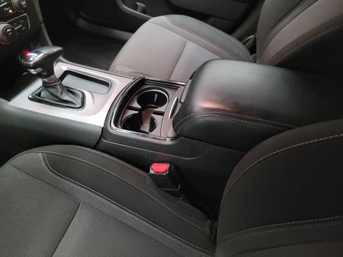 Used 2022 Dodge Charger SXT w/ Blacktop Package image 26