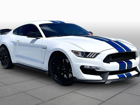Used 2017 Ford Mustang Shelby GT350 w/ Electronics Package RWD image 3