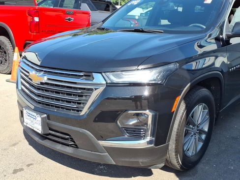 Used 2023 Chevrolet Traverse LT w/ LPO, Floor Liner Package AWD/4WD image 7