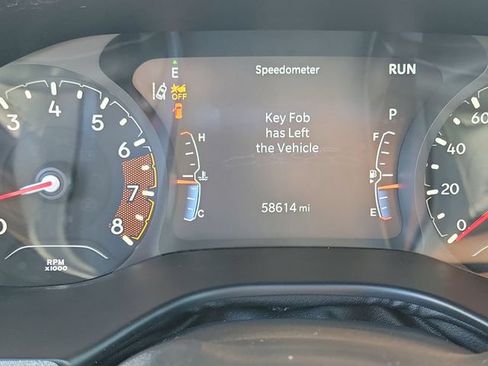 Used 2024 Jeep Compass Latitude AWD/4WD image 10