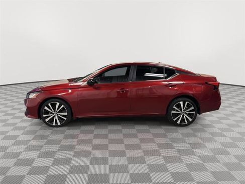 Used 2020 Nissan Altima 2.5 SR image 2