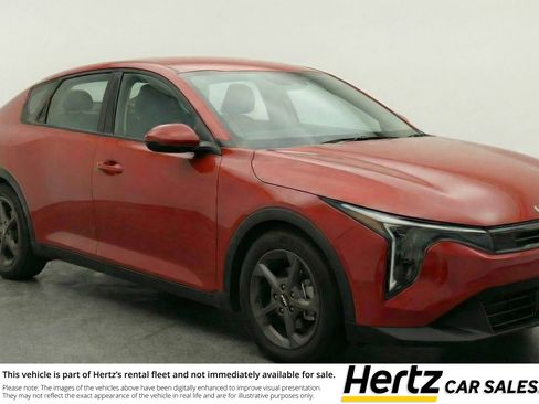Used 2025 Kia K4 FWD image 1