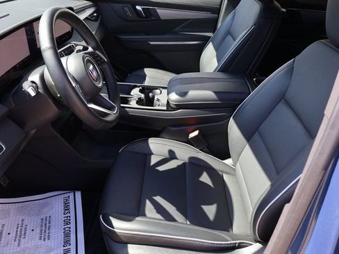 Certified 2025 Buick Enclave Preferred FWD image 42