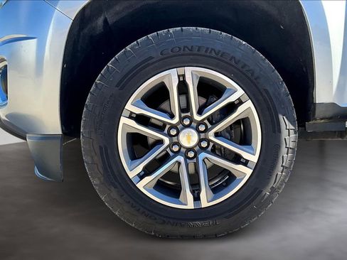 Used 2019 Chevrolet Colorado W/T w/ Custom Special Edition image 37