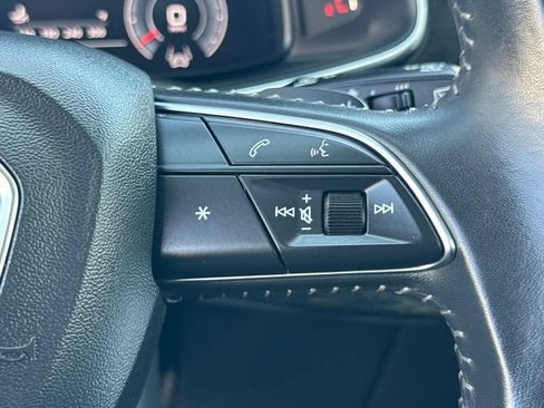 Used 2019 Audi Q8 Premium Plus w/ Premium Plus AWD/4WD image 31