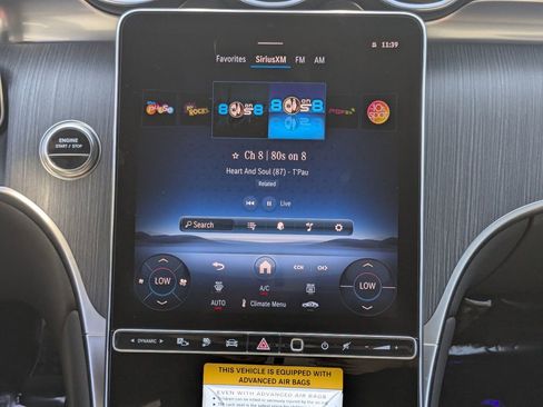 Used 2025 Mercedes-Benz GLC 350e 4MATIC image 5