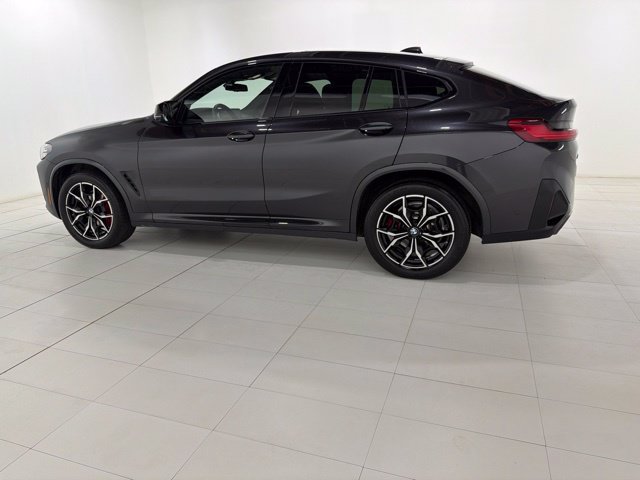 Certified 2024 BMW X4 M40i w/ Premium Package AWD/4WD image 2