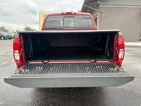 Used 2019 Nissan Frontier SV AWD/4WD image 7