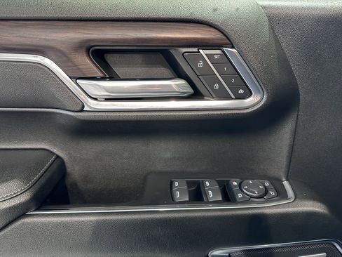 Certified 2023 GMC Sierra 1500 SLT w/ SLT Convenience Package image 25