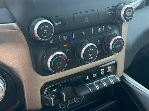 Certified 2020 RAM 1500 Laramie AWD/4WD image 12
