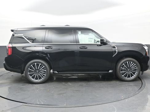 New 2025 Nissan Armada Platinum Reserve image 8