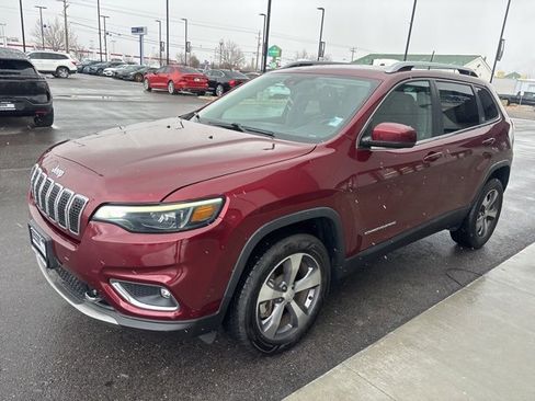 Used 2021 Jeep Cherokee Limited w/ Elite Package image 3