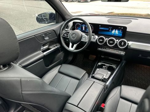 Used 2023 Mercedes-Benz GLB 250 4MATIC image 35