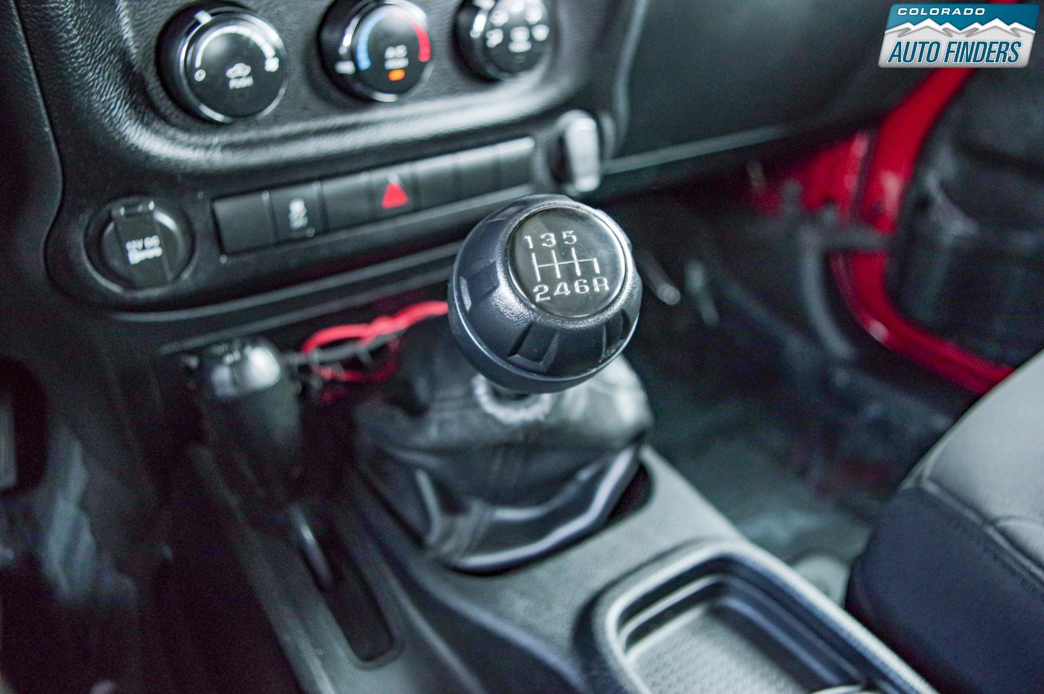 Used 2013 Jeep Wrangler Unlimited Sport w/ Max Tow Pkg AWD/4WD image 17