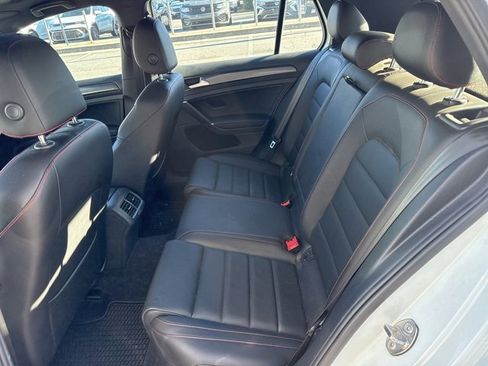 Used 2018 Volkswagen GTI SE w/ SE Leather Package image 21