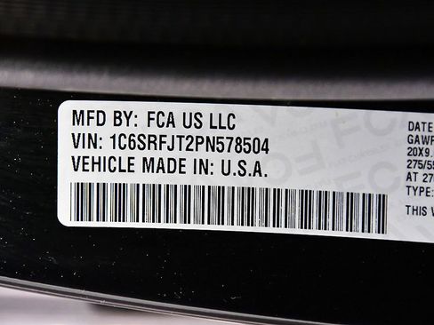 Used 2023 RAM 1500 Laramie AWD/4WD image 17
