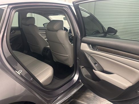 Used 2018 Honda Accord EX-L image 7