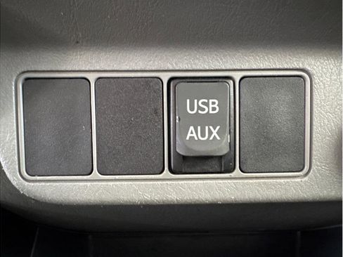 Used 2013 Toyota Tacoma 4x4 Double Cab w/ TRD Sport Pkg image 21