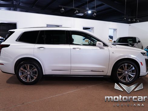 Used 2023 Cadillac XT6 Premium Luxury FWD image 8