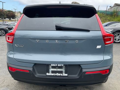 Used 2021 Volvo XC40 P8 Recharge AWD/4WD image 4