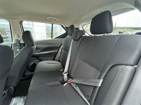 Used 2024 Nissan Kicks S image 13