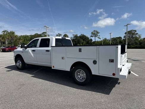 New 2026 RAM 3500 Tradesman w/ Chrome Appearance Group AWD/4WD image 5