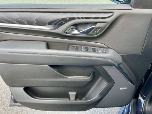 Used 2024 GMC Yukon Denali image 12