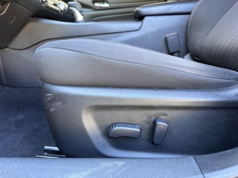 Used 2024 Nissan Altima 2.5 SV image 7